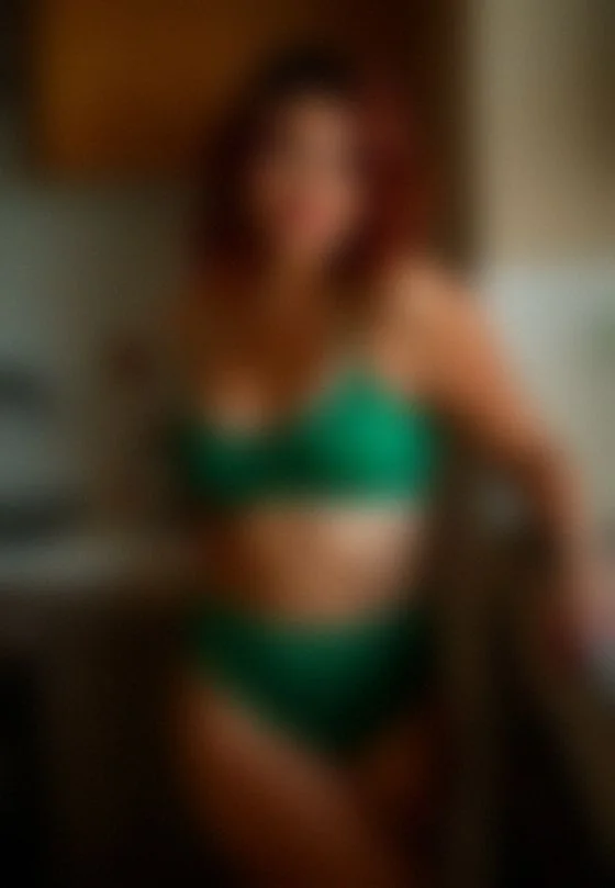 Carina, 25