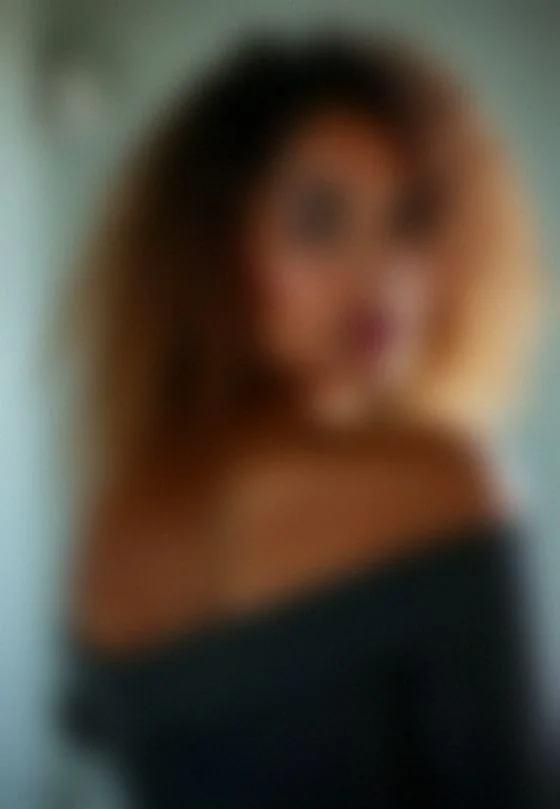 Lena, 33