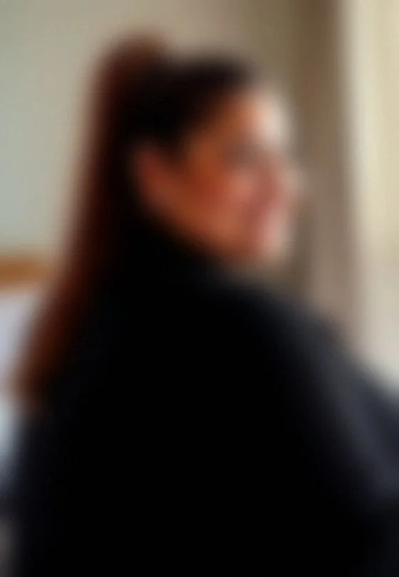 Monica, 27