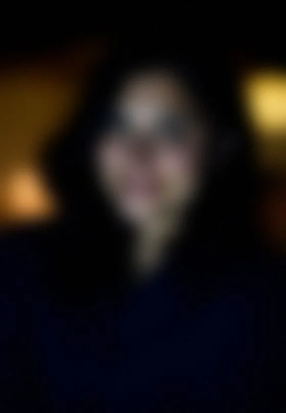 Eva, 23
